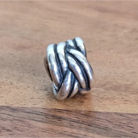 Pandora Sterling Silver Forget Me Knot Bracelet Charm Bead - Picture 1 of 2